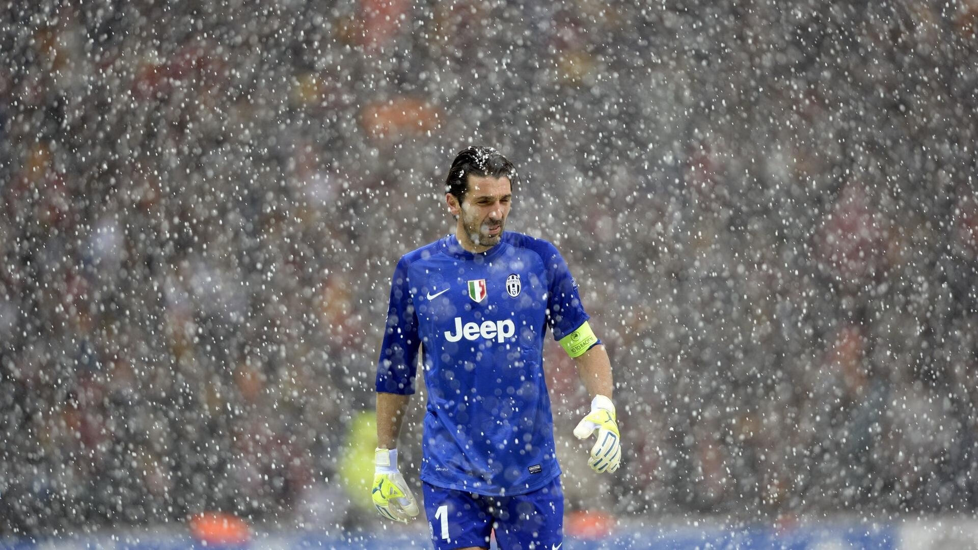 爱游戏官网app-中国足球在校园推广活动的落地情况，中国足球积弱多年,校园足球